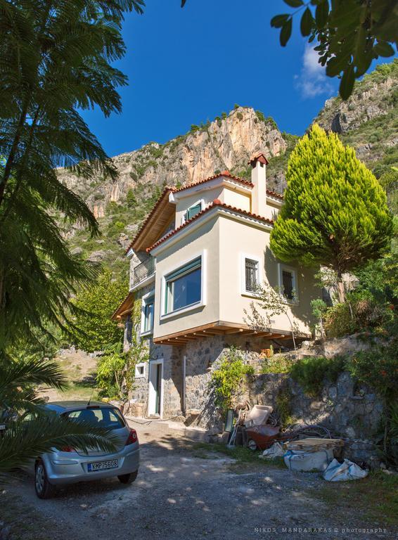 Villa Mos Kalamata Exteriör bild
