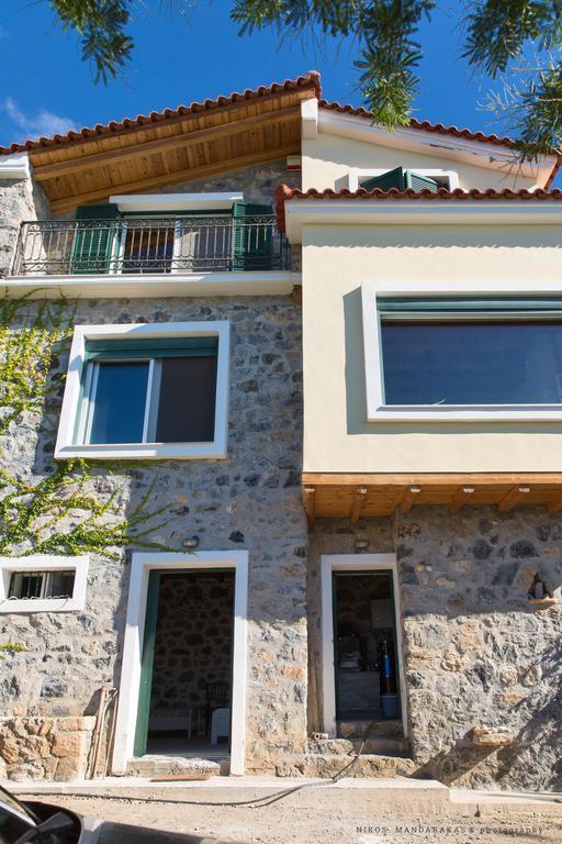 Villa Mos Kalamata Exteriör bild