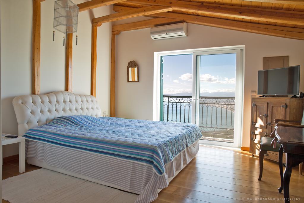 Villa Mos Kalamata Exteriör bild