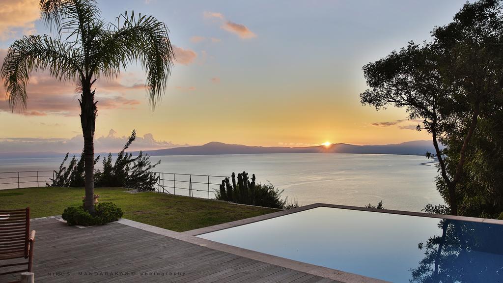 Villa Mos Kalamata Exteriör bild