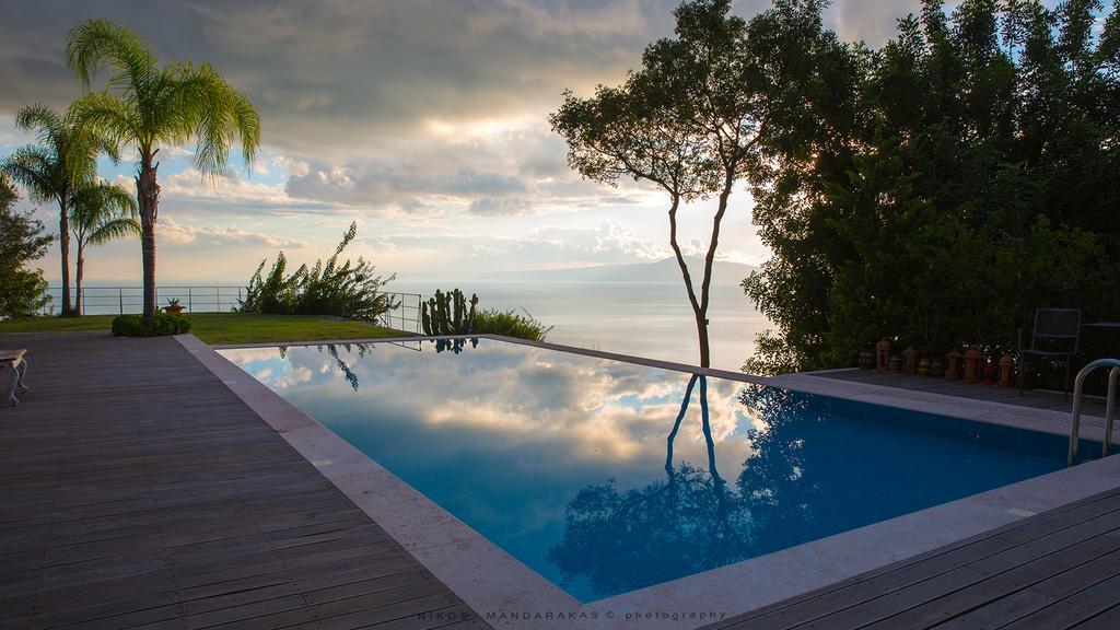 Villa Mos Kalamata Exteriör bild