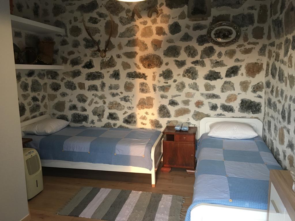 Villa Mos Kalamata Exteriör bild
