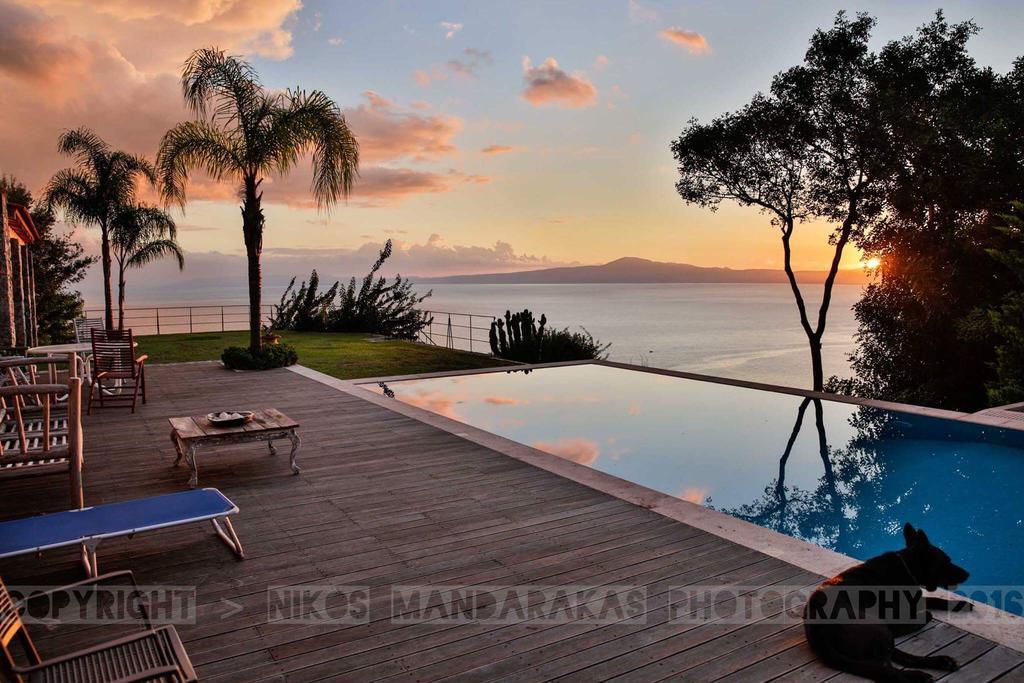 Villa Mos Kalamata Exteriör bild